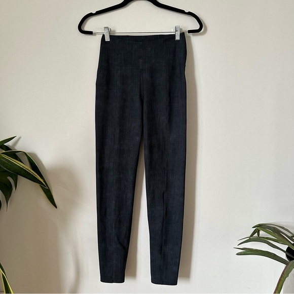 Lululemon Here To There High Rise 7/8 Pant Size 4 - Picture 5 of 12